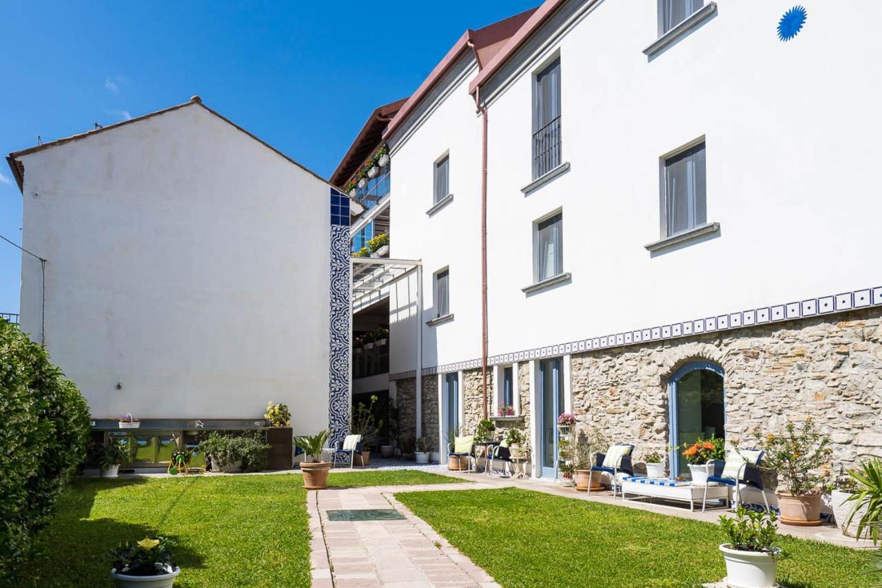 Ispani Inn Resort Exteriér fotografie