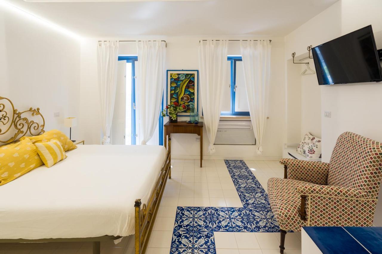 Ispani Inn Resort Exteriér fotografie